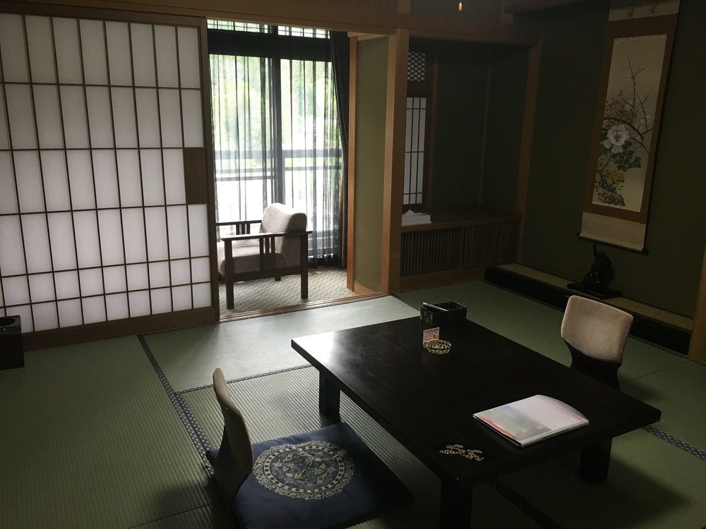 Okada Ryokan Warakutei Takayama  Exterior foto